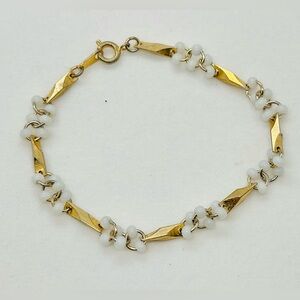Vintage Dainty Gold Tone White Bead Bracelet Link Faux Pearl Cluster